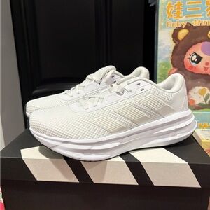 adidas Galaxy 7 Cloud White Zero Metalic Core Black (Women's)